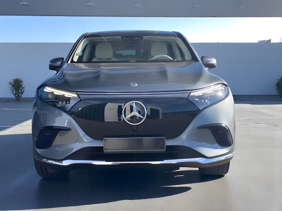 Mercedes-Benz EQS 450+ (2)