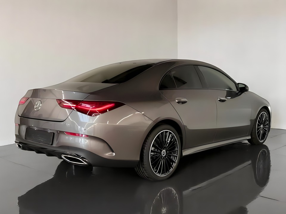 Mercedes-Benz CLA 200d Coupe AMG (2)