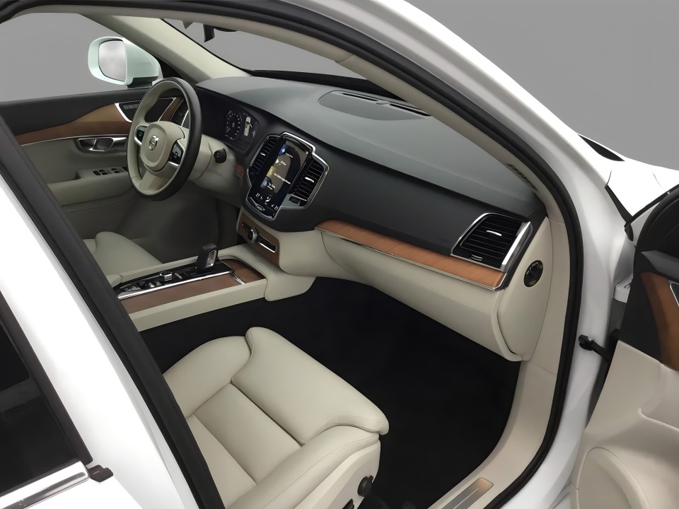 Volvo XC 90 T8 AWD (5)