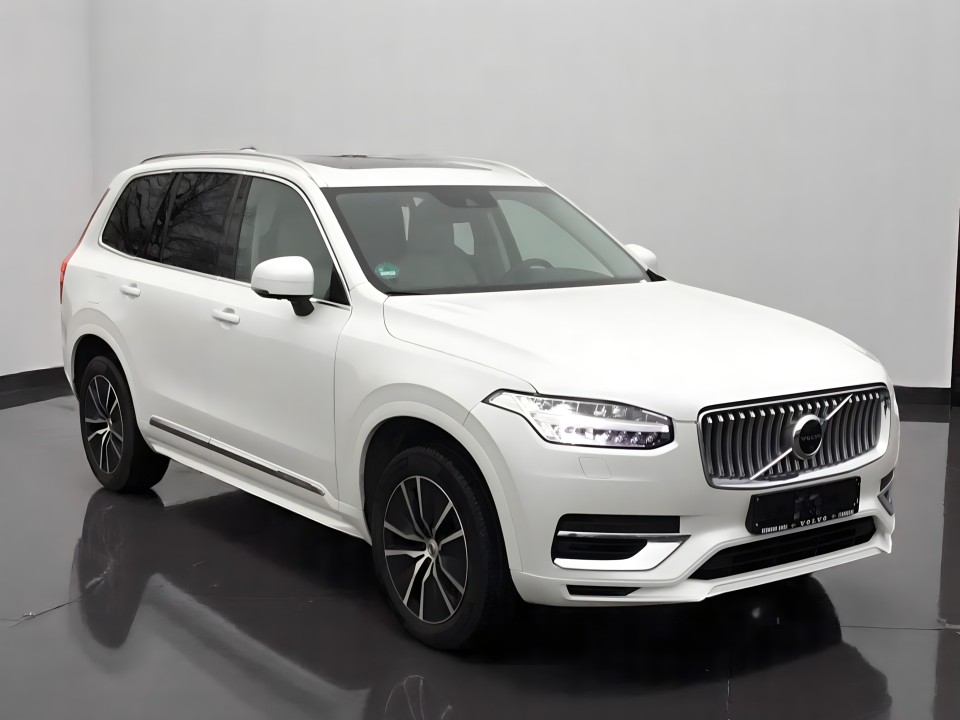Volvo XC 90 T8 AWD (2)