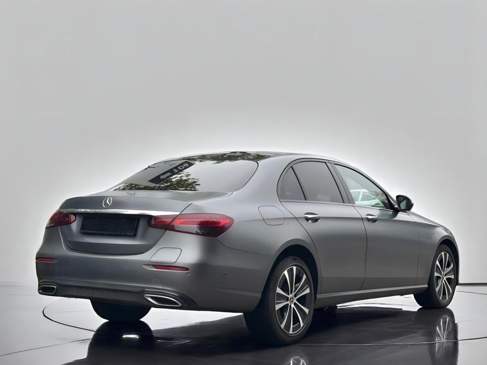 Mercedes-Benz E 300de 4MATIC Avantgarde (3)