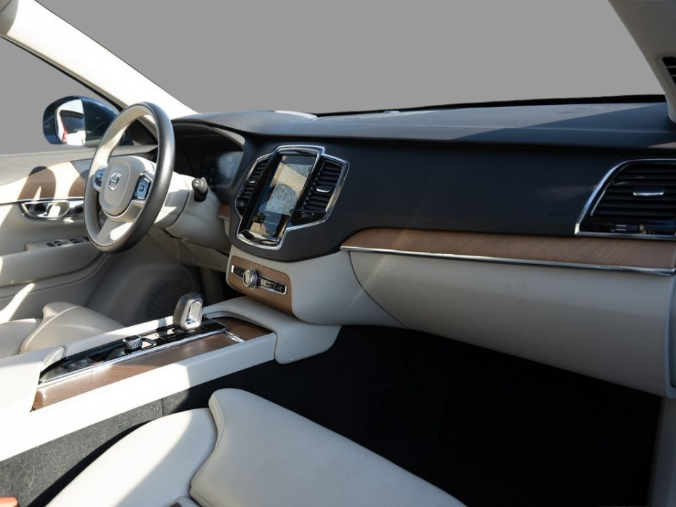 Volvo XC 90 T8 (5)