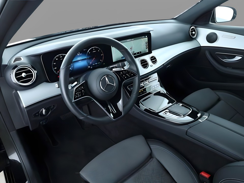 Mercedes-Benz E 220d 4MATIC (4)