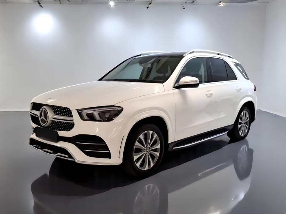 Mercedes-Benz GLE 300d 4MATIC AMG (5)