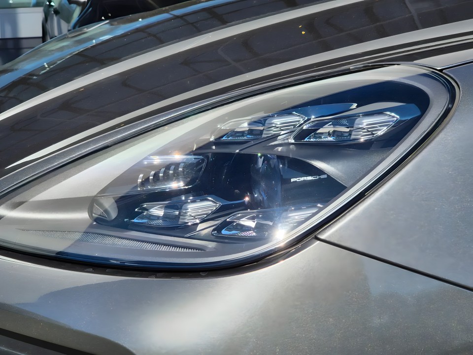 Porsche Cayenne E-Hybrid - foto 26