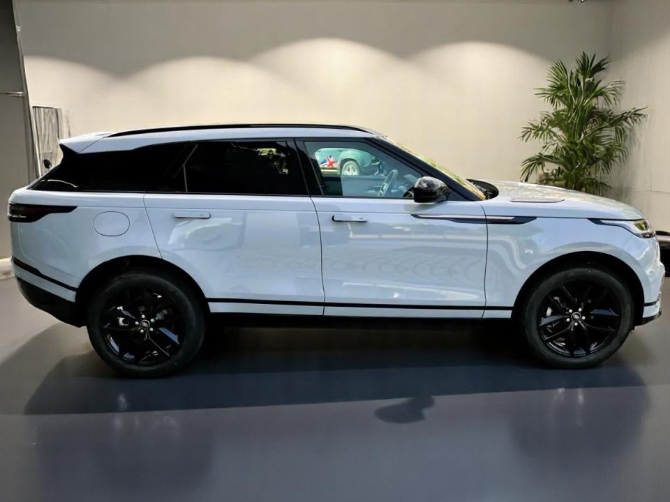 Land Rover Range Rover Velar D200 Dynamic SE AWD (2)