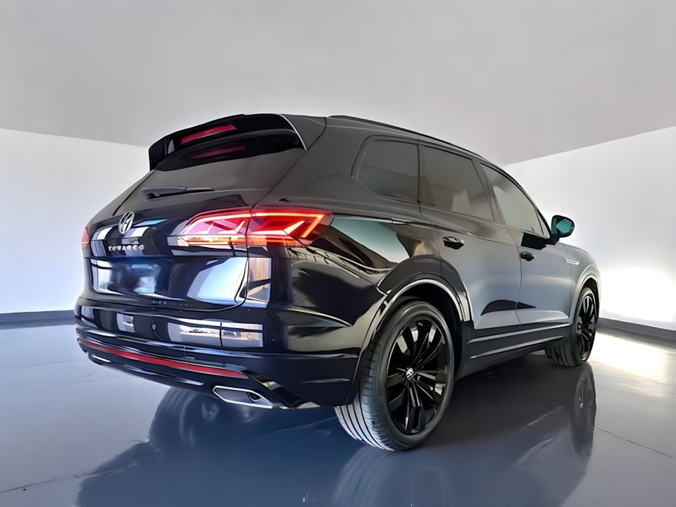 Volkswagen Touareg V6 TDI R-Line (4)