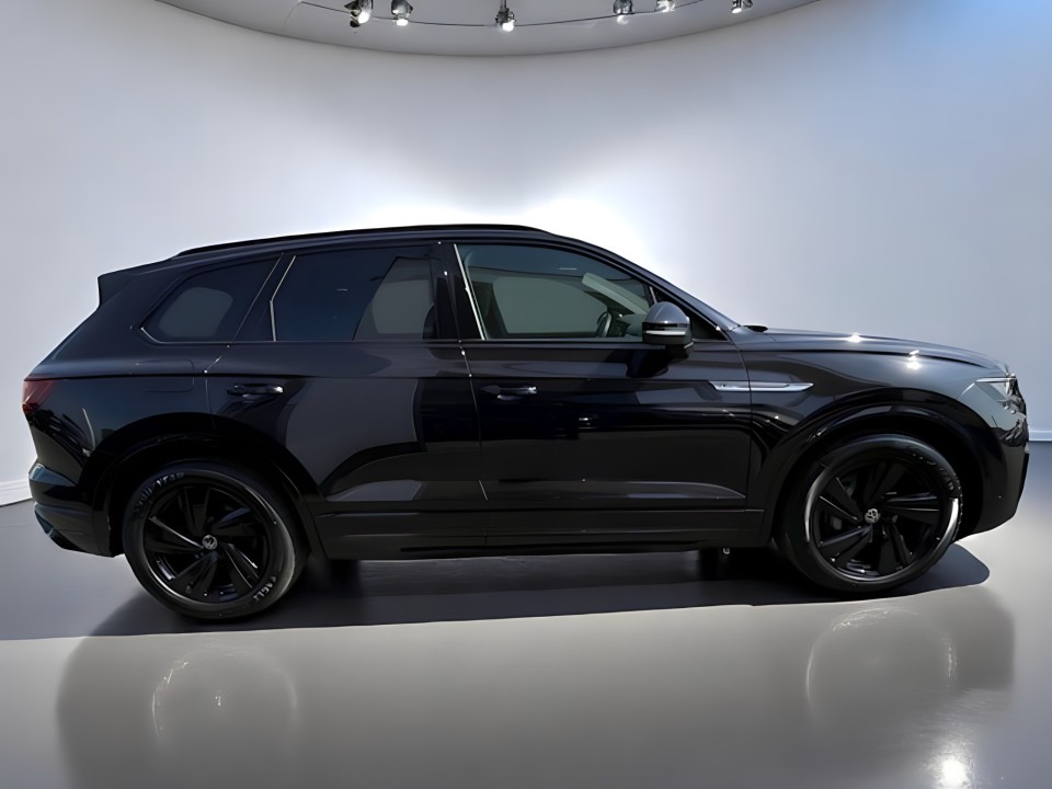 Volkswagen Touareg V6 TDI R-Line (2)