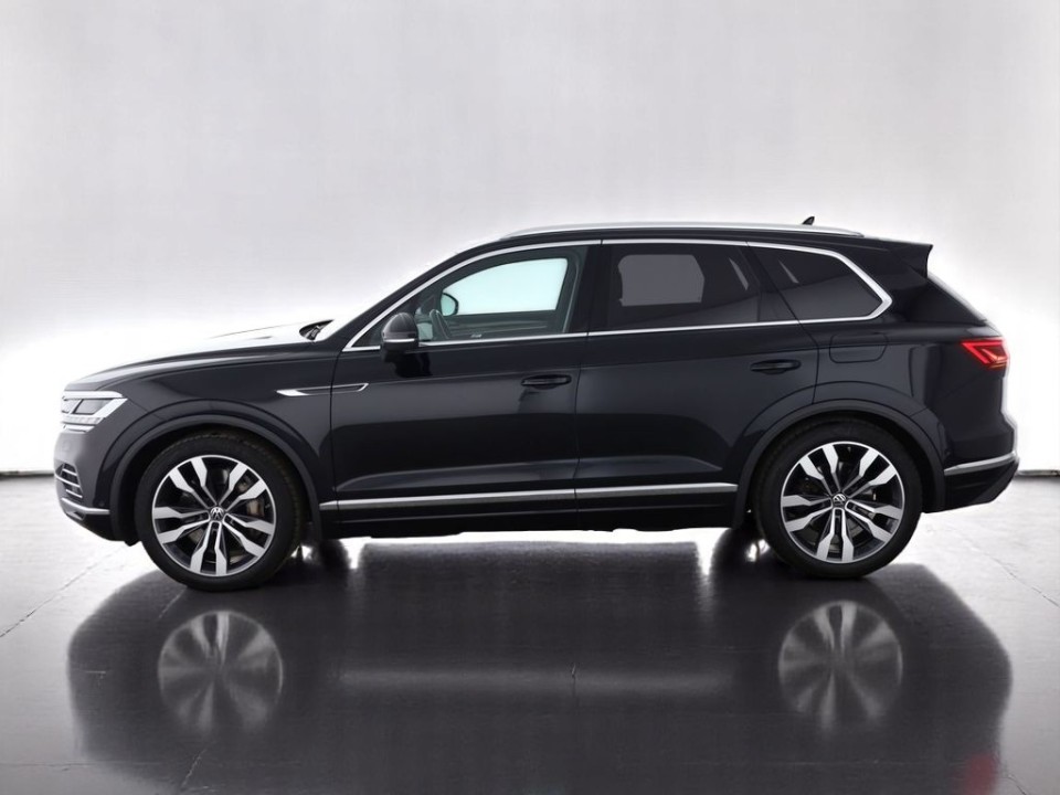 Volkswagen Touareg TSI 4MATIC V6 (5)