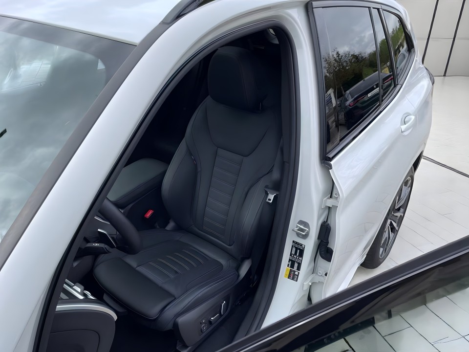 BMW X3 xDrive30e (5)