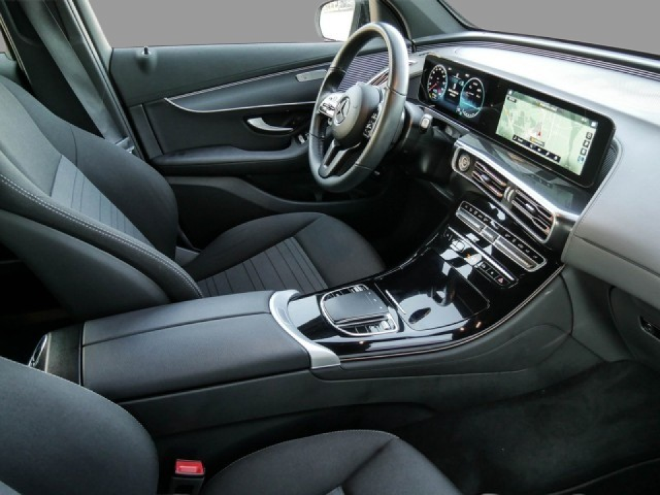 Mercedes-Benz EQC 400 4MATIC (3)