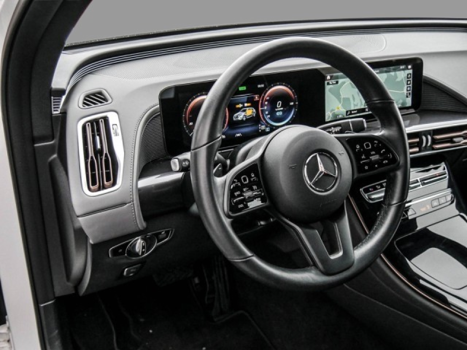 Mercedes-Benz EQC 400 4MATIC (4)