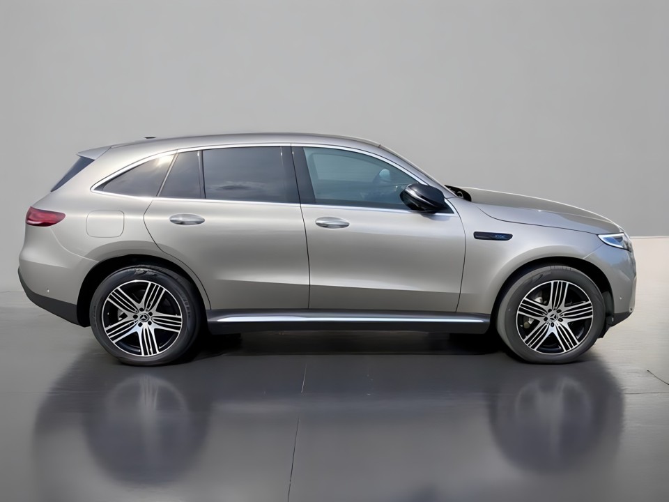 Mercedes-Benz EQC 400 4MATIC (2)