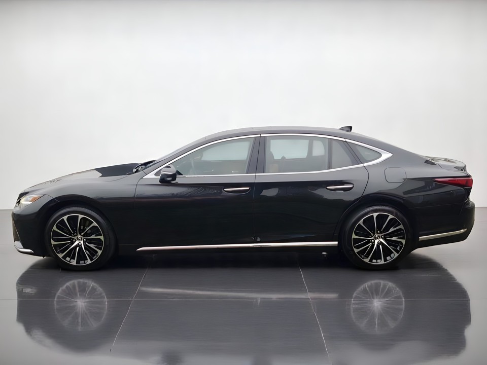 Lexus Seria LS 500h (3)