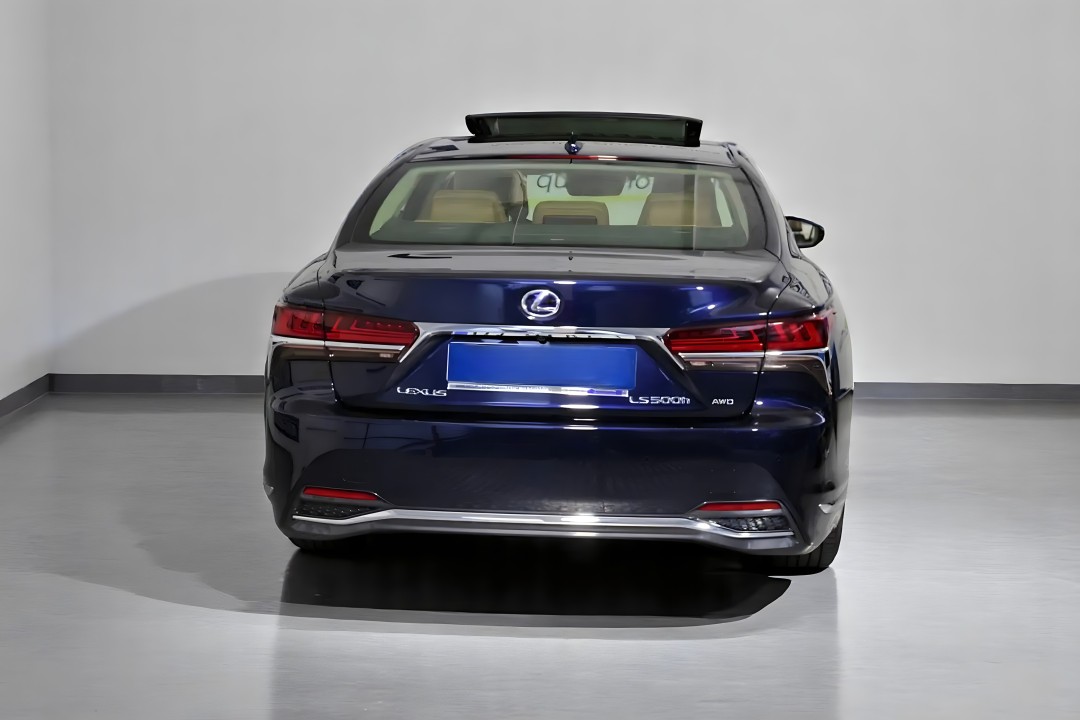 Lexus Seria LS 500 (4)