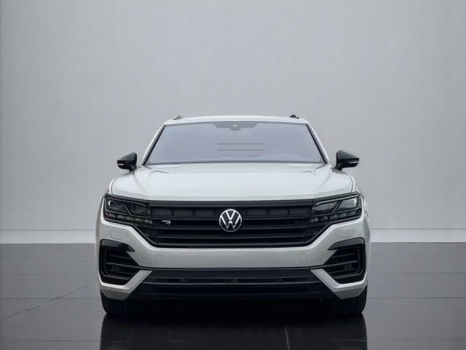 Volkswagen Touareg R TSI 4Motion (2)