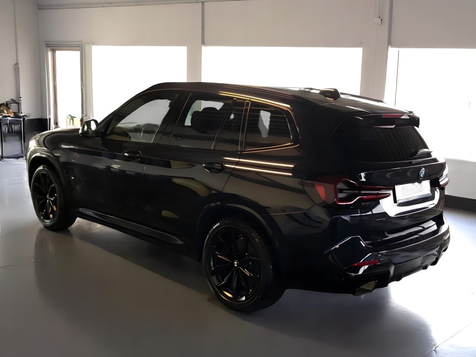 BMW X3 XDRIVE30E (3)