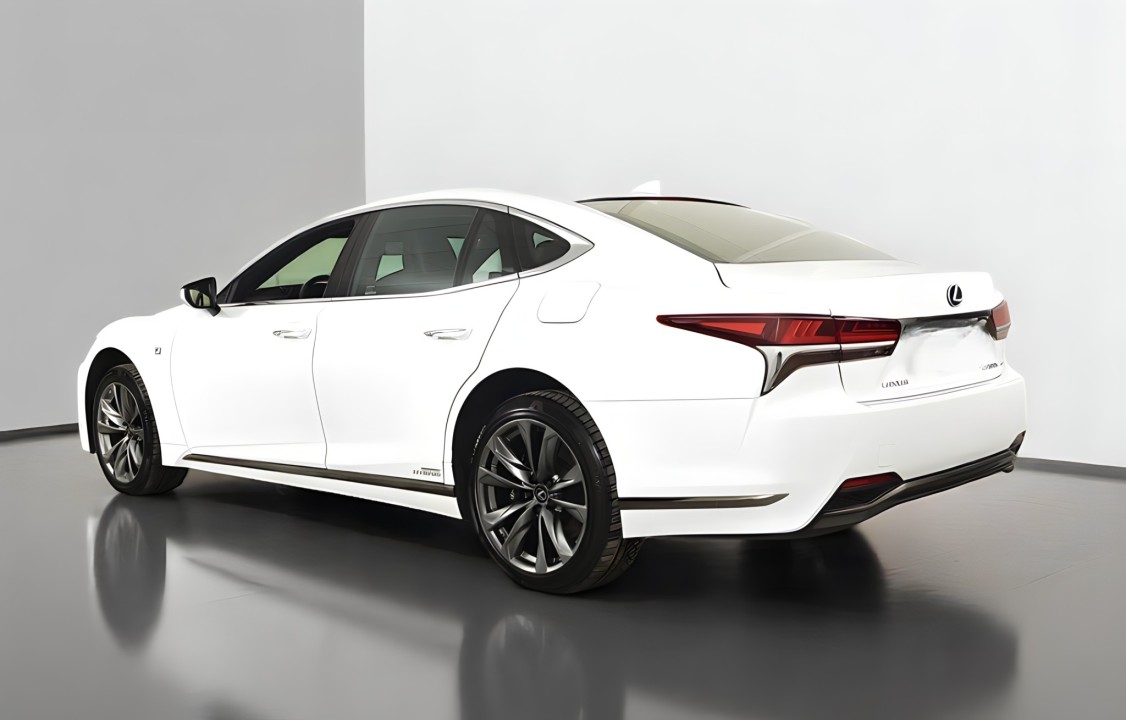 Lexus Seria LS 500h (3)