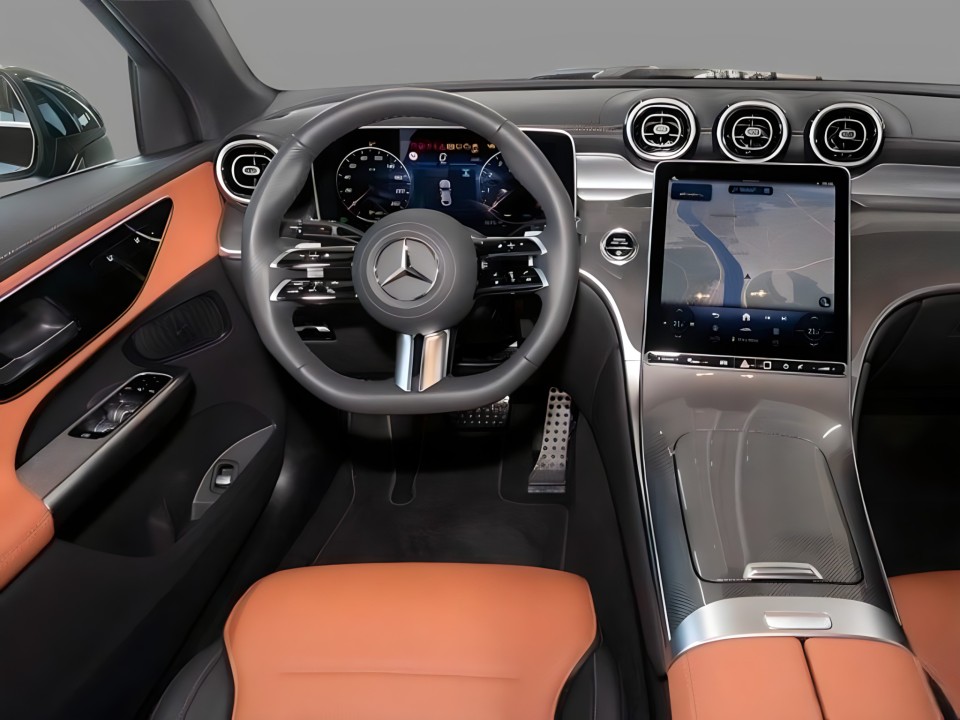 Mercedes-Benz GLC Coupe 200 4MATIC AMG (4)
