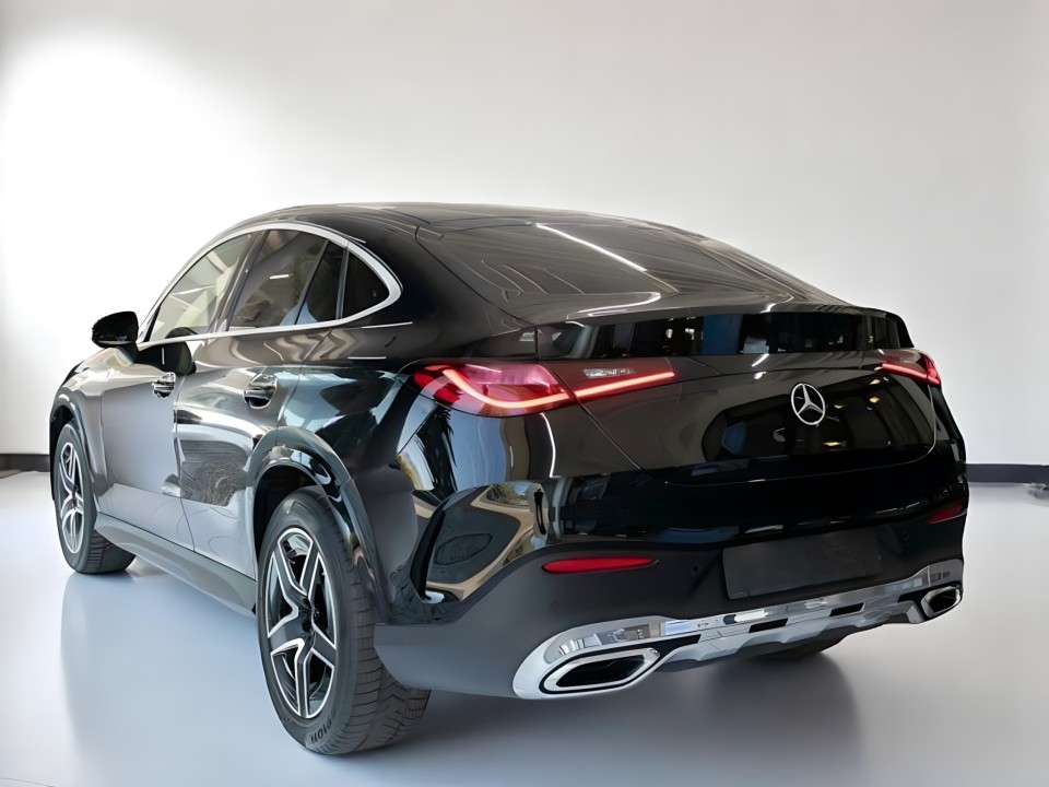 Mercedes-Benz GLC Coupe 200 4MATIC AMG (2)