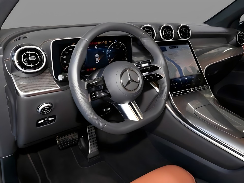 Mercedes-Benz GLC Coupe 200 4MATIC AMG - foto 6