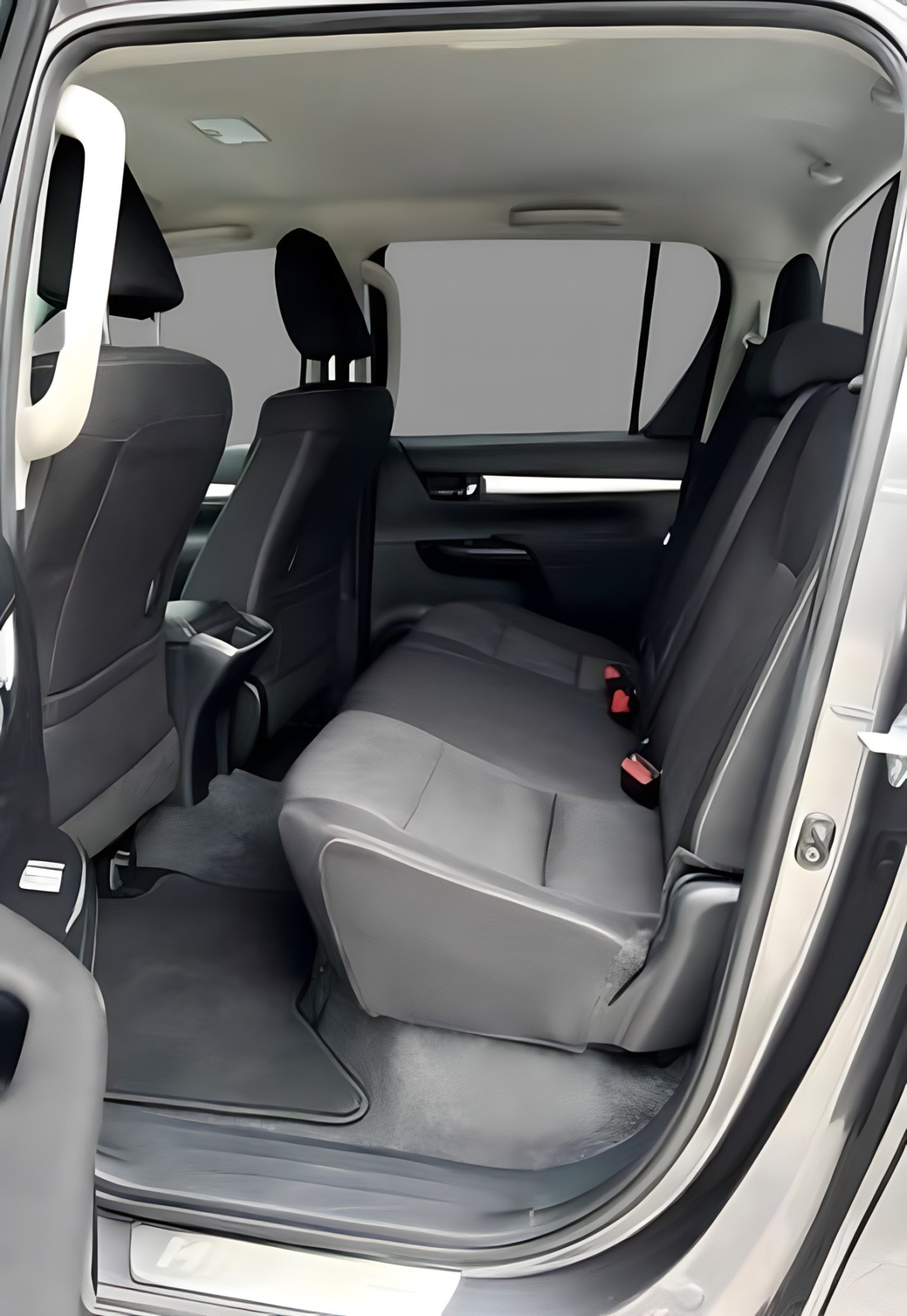Toyota Hilux - foto 18