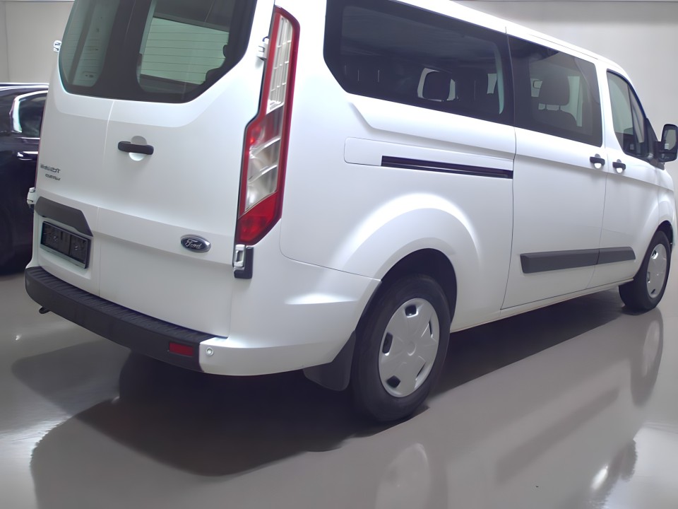 Ford Tourneo Custom (4)