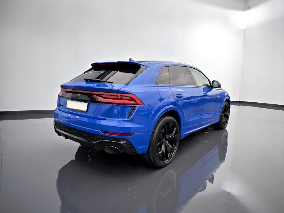 Audi RS Q8 (4)
