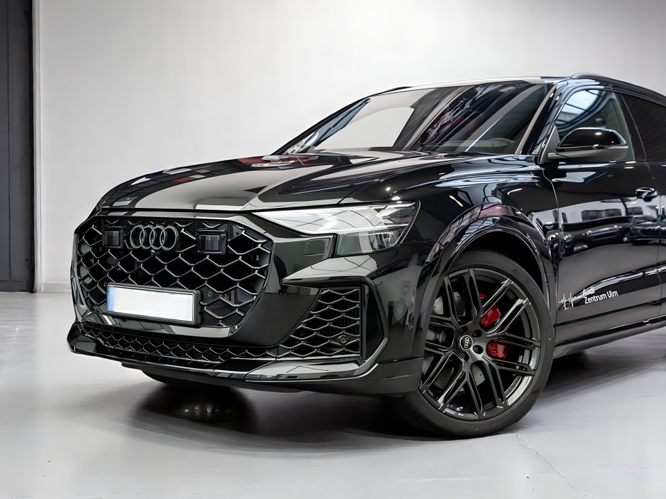Audi RS Q8 (2)