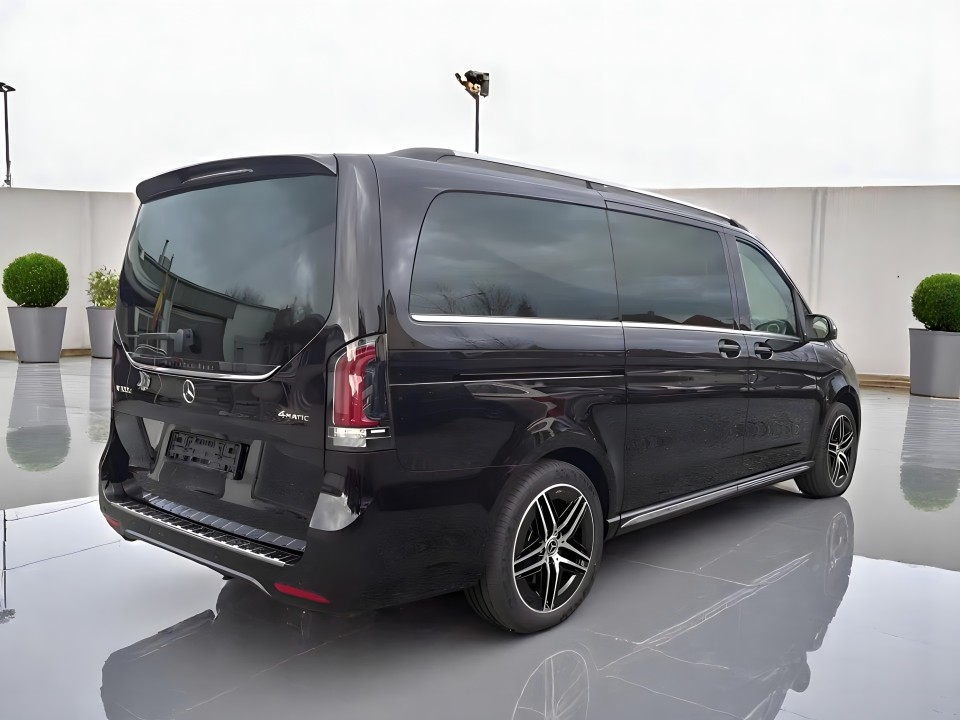 Mercedes-Benz V 300d 4MATIC Avantgarde Long (3)