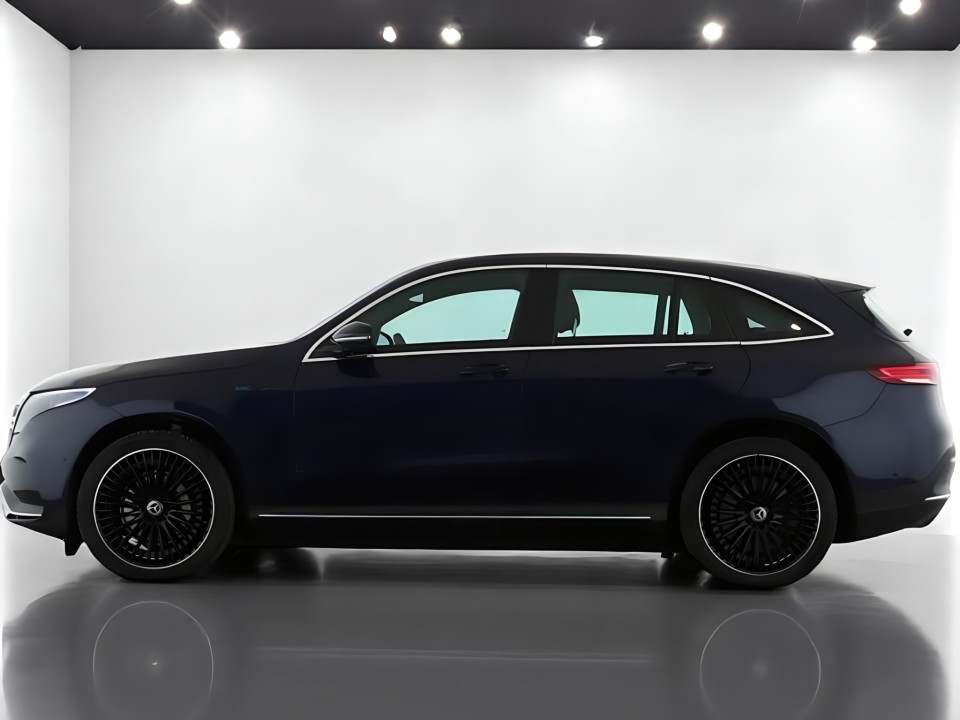 Mercedes-Benz EQC 400 4MATIC AMG (5)