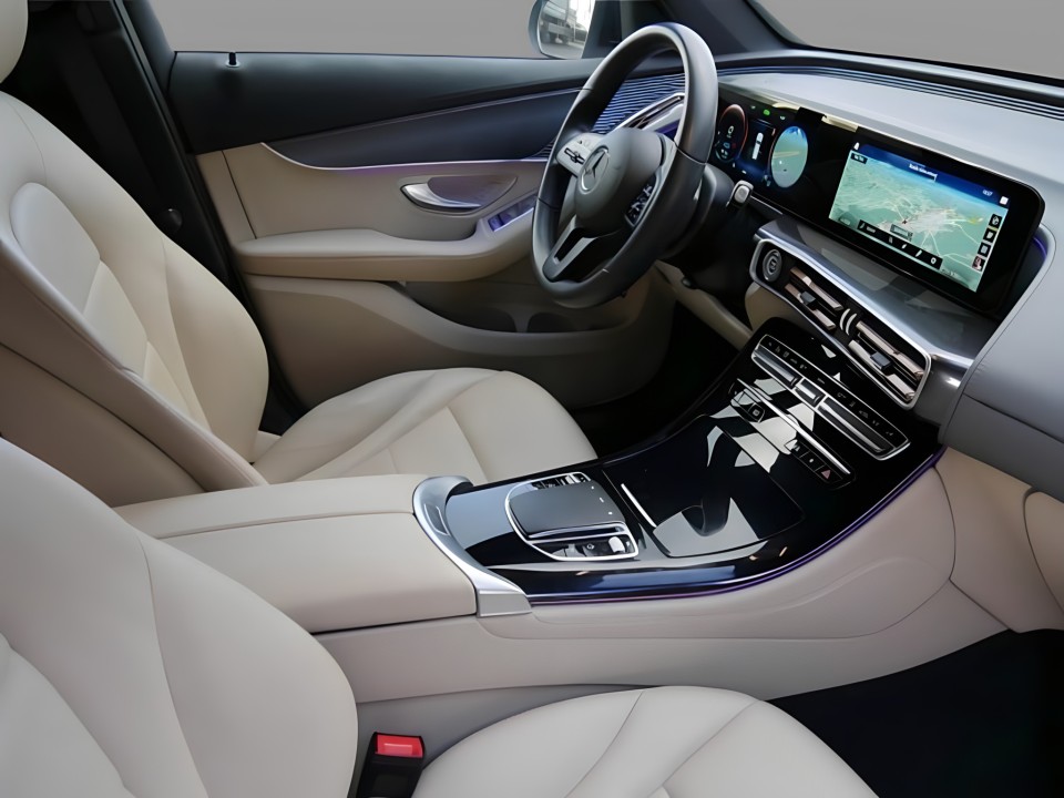 Mercedes-Benz EQC 400 4MATIC (4)