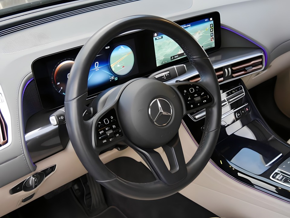 Mercedes-Benz EQC 400 4MATIC (3)