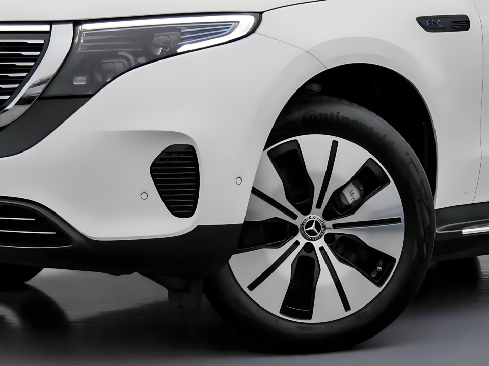 Mercedes-Benz EQC 400 4MATIC - foto 14