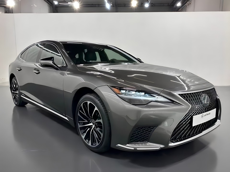 Lexus Seria LS Lexus LS 500 (1)