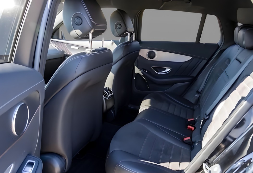 Mercedes-Benz EQC 400 4MATIC - foto 9