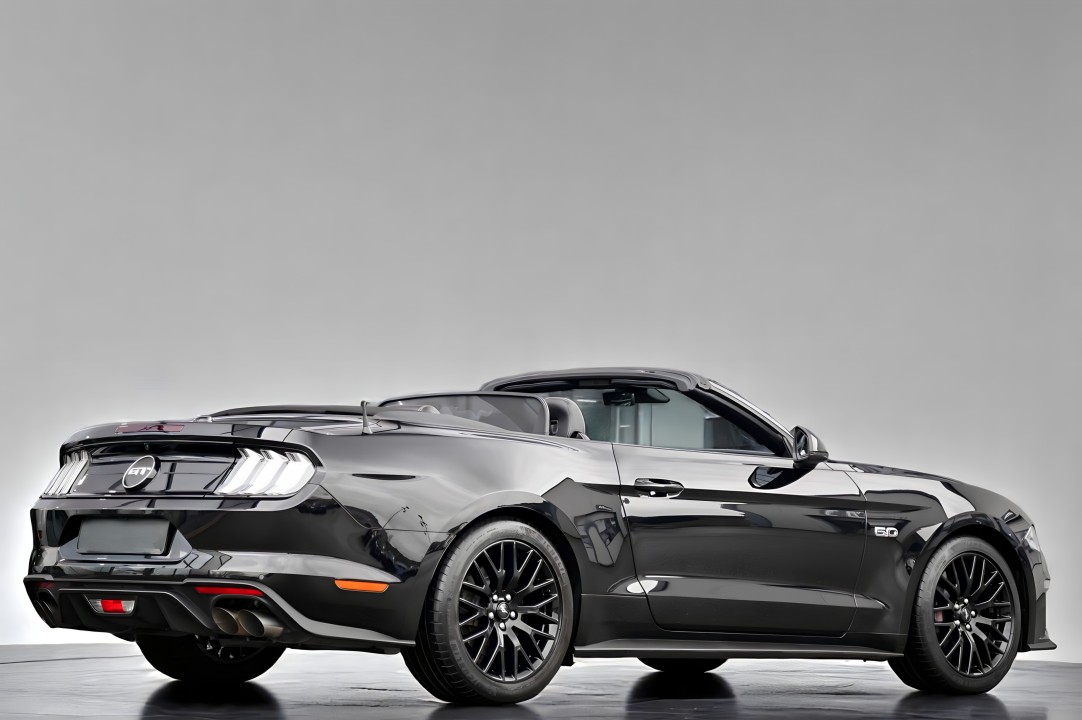 Ford Mustang GT (2)