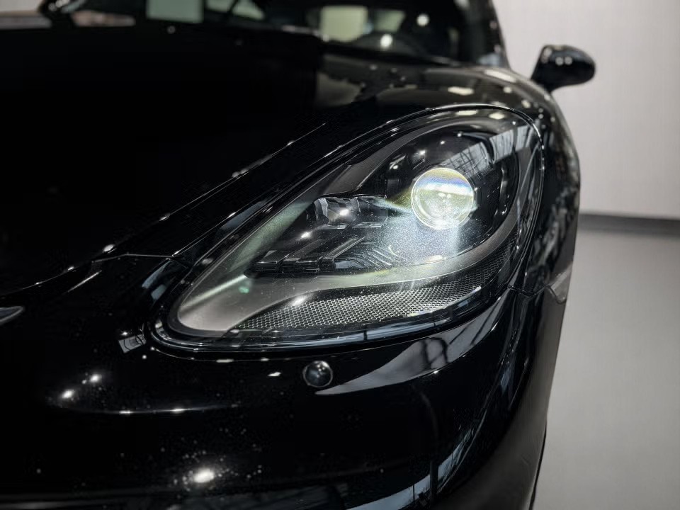 Porsche Boxster 718 GT4 - foto 16