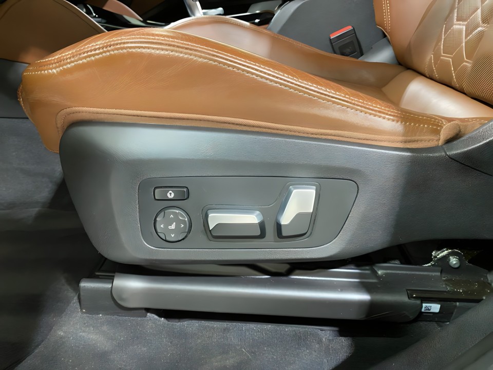 BMW X3 M Competition - foto 12