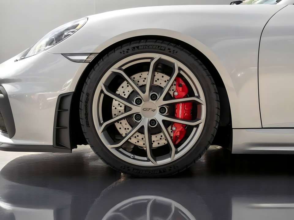 Porsche Boxster 718 GT4 - foto 37