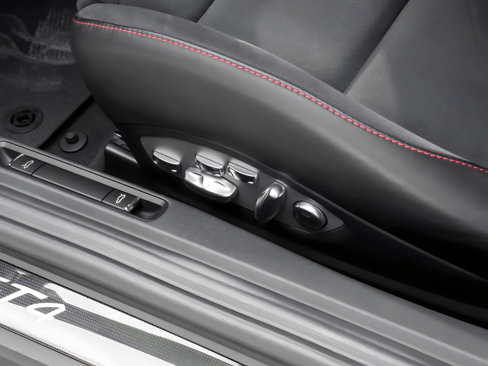Porsche Boxster 718 GT4 - foto 30