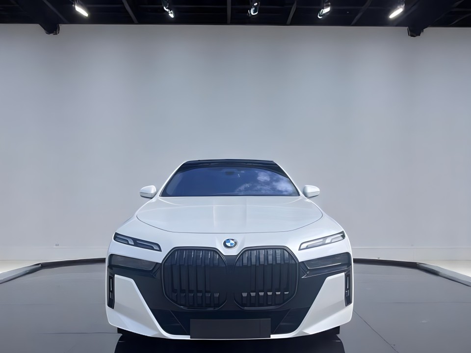 BMW Seria 7 740d xDrive M-Sport - foto 6