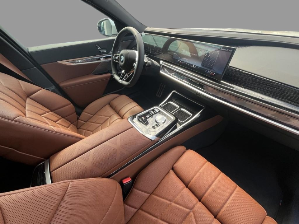 BMW Seria 7 740d xDrive M-Sport - foto 9