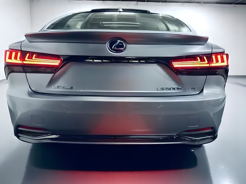 Lexus Seria LS 500 (4)