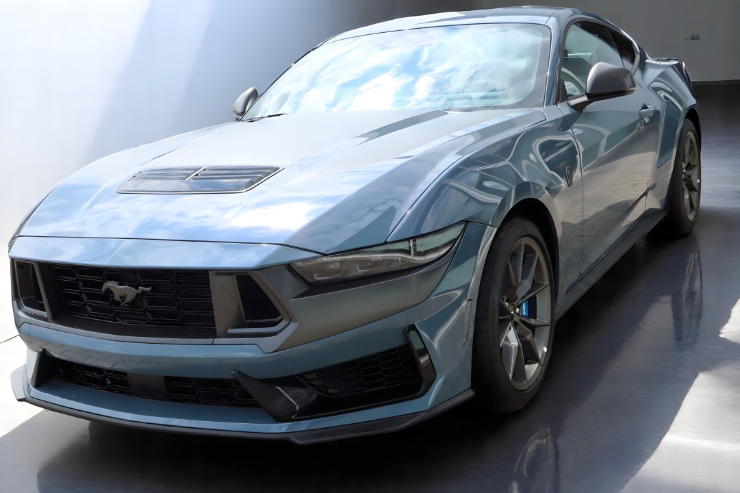 Ford Mustang Dark Horse - foto 7