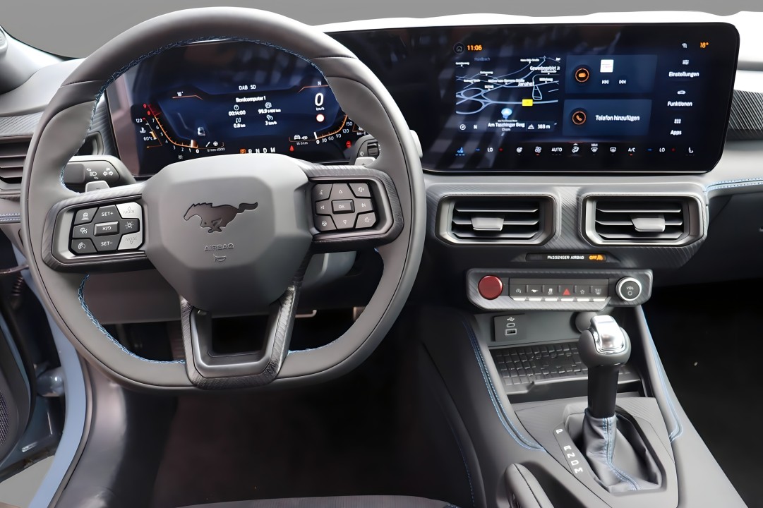 Ford Mustang Dark Horse - foto 9