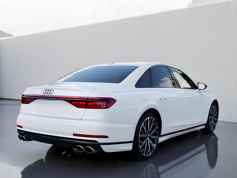 Audi S8 TFSI quattro tiptronic (4)