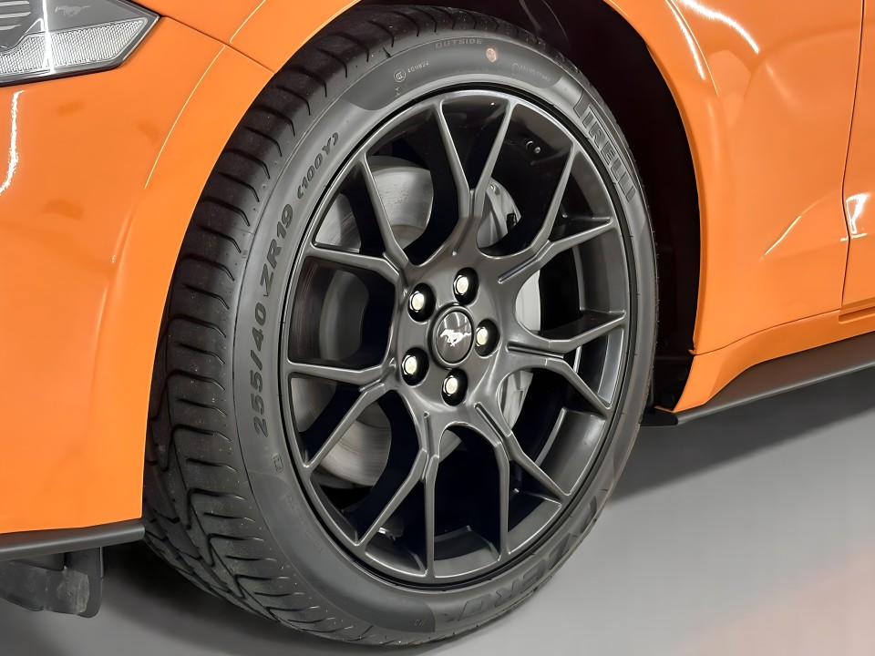 Ford Mustang - foto 23