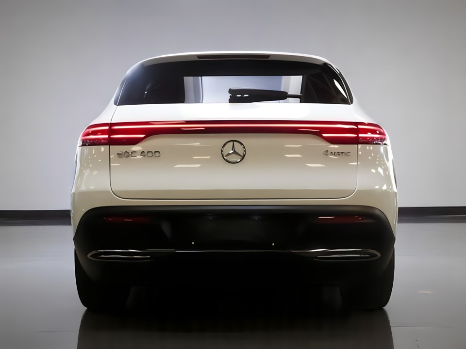 Mercedes-Benz EQC 400 4MATIC (5)