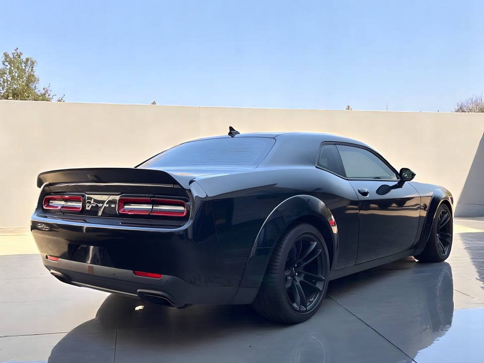 Dodge Challenger SRT Hellcat (3)